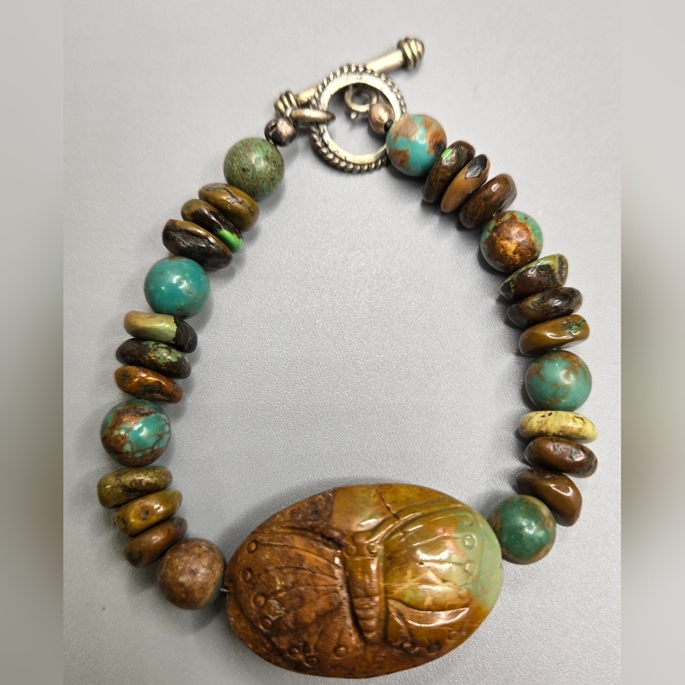 Carved Stone Bracelet Turquoise Green Jasper Talc Size 6 Toggle Clasp - Picture 2 of 3